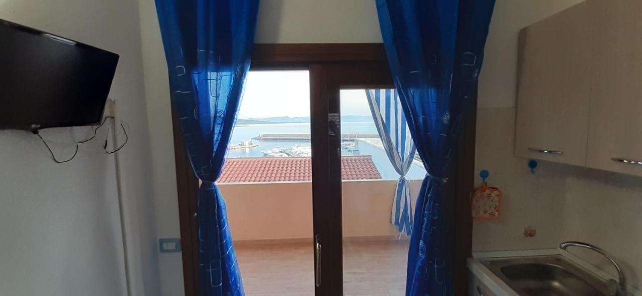 דירות איזולה רוסה Fronte Mare Attico Indipendente Ed Esclusivo Con Terrazza Panoramica מראה חיצוני תמונה